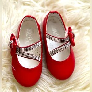 (4 for $20) Cute little dress shoes, size 5-6
